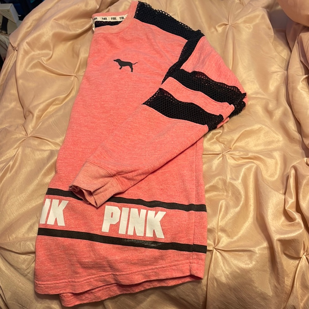 PINK by Victoria secret lightweight sweater. Doesn’t fit anymore